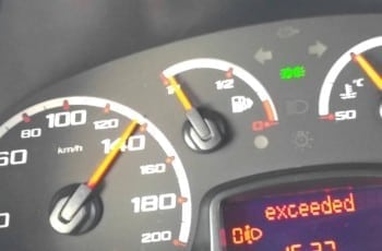 O que fazer com a informação de velocidade excedida?